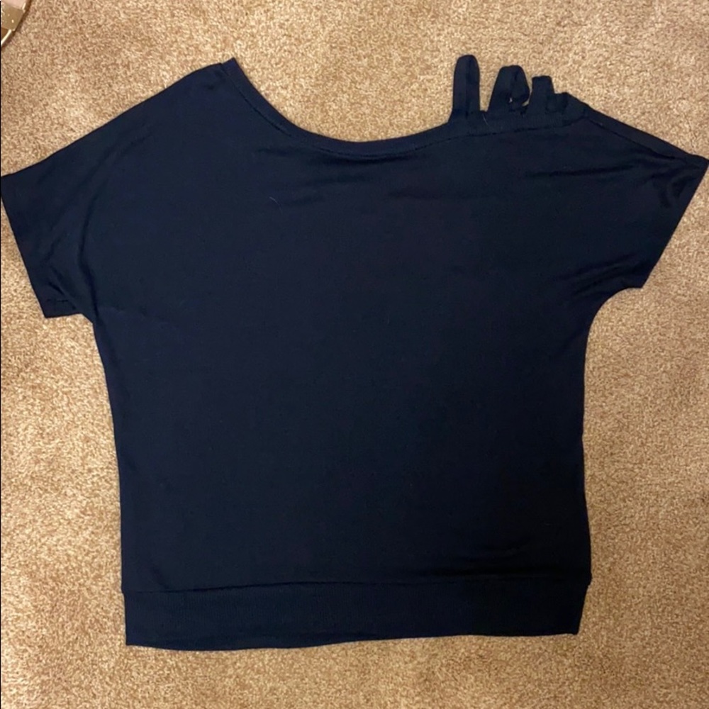 Aeropostale navy shirt